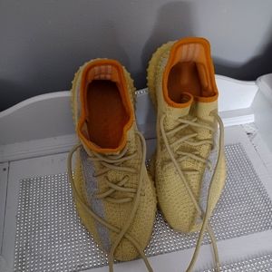 Yellow adidas Yeezy size 7.5